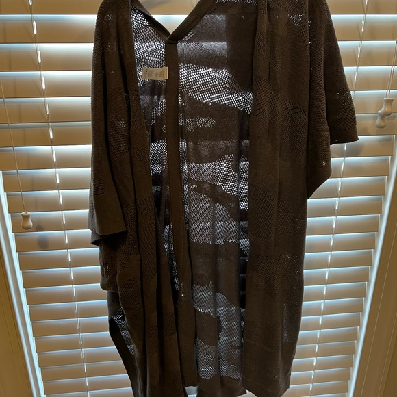 NWT lululemon sweater wrap - Picture 3 of 5